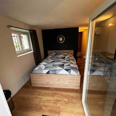 Studio Avec Jardin Et Stationnements Apartment Bourges Ngoại thất bức ảnh