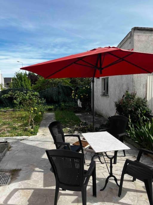 Studio Avec Jardin Et Stationnements Apartment Bourges Ngoại thất bức ảnh